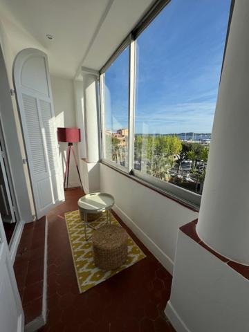 Maison De Village Renovee Avec Vue Mer Exceptionnelle サント・マキシム エクステリア 写真